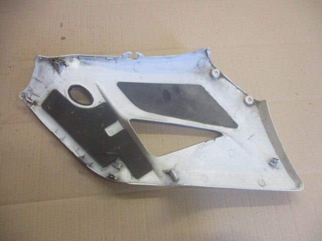 Flanc de carénage gauche pour Honda 125 CBR - JC39A