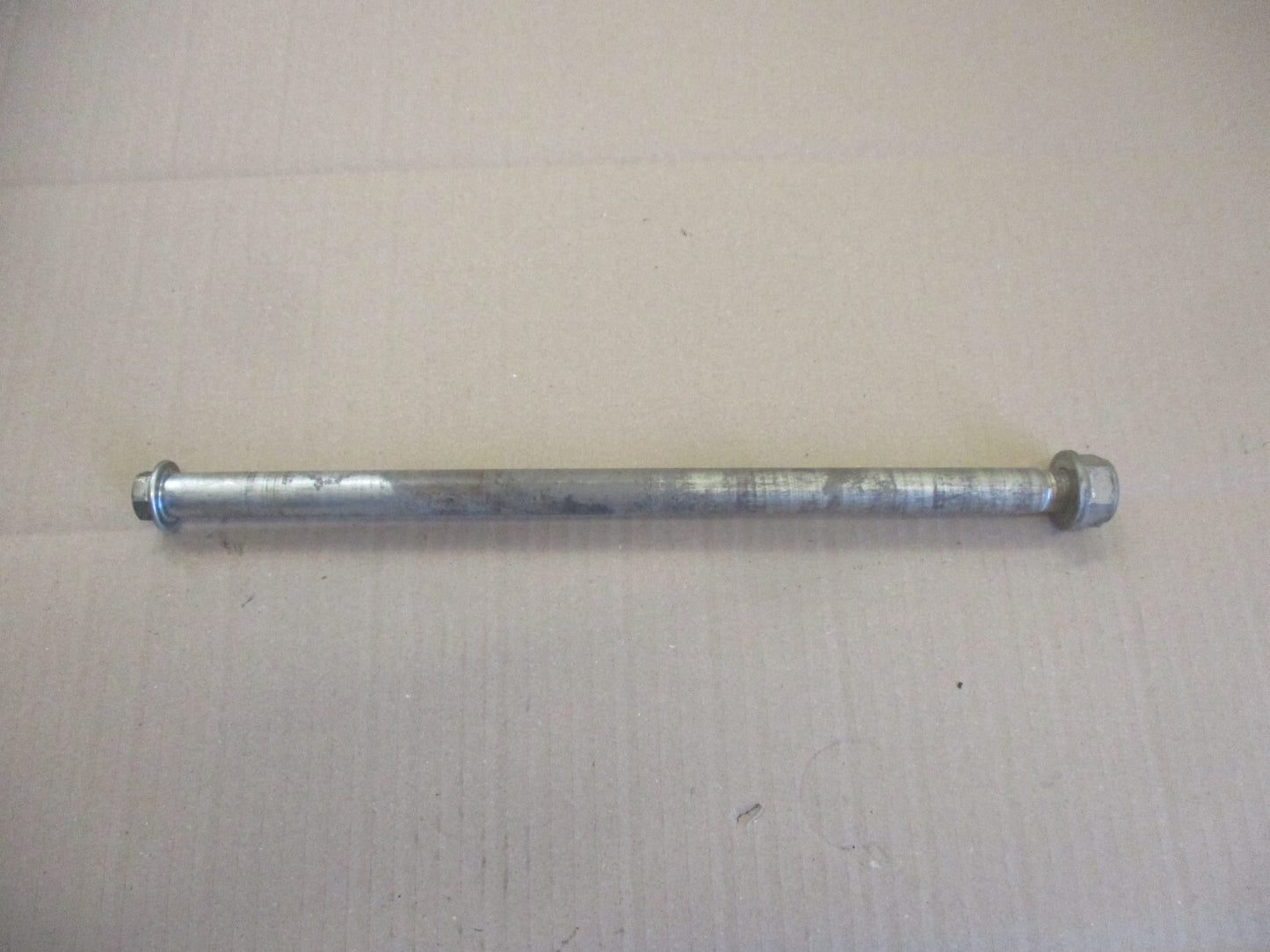 Axe de bras oscillant pour Honda 700 XLV Transalp - RD13A
