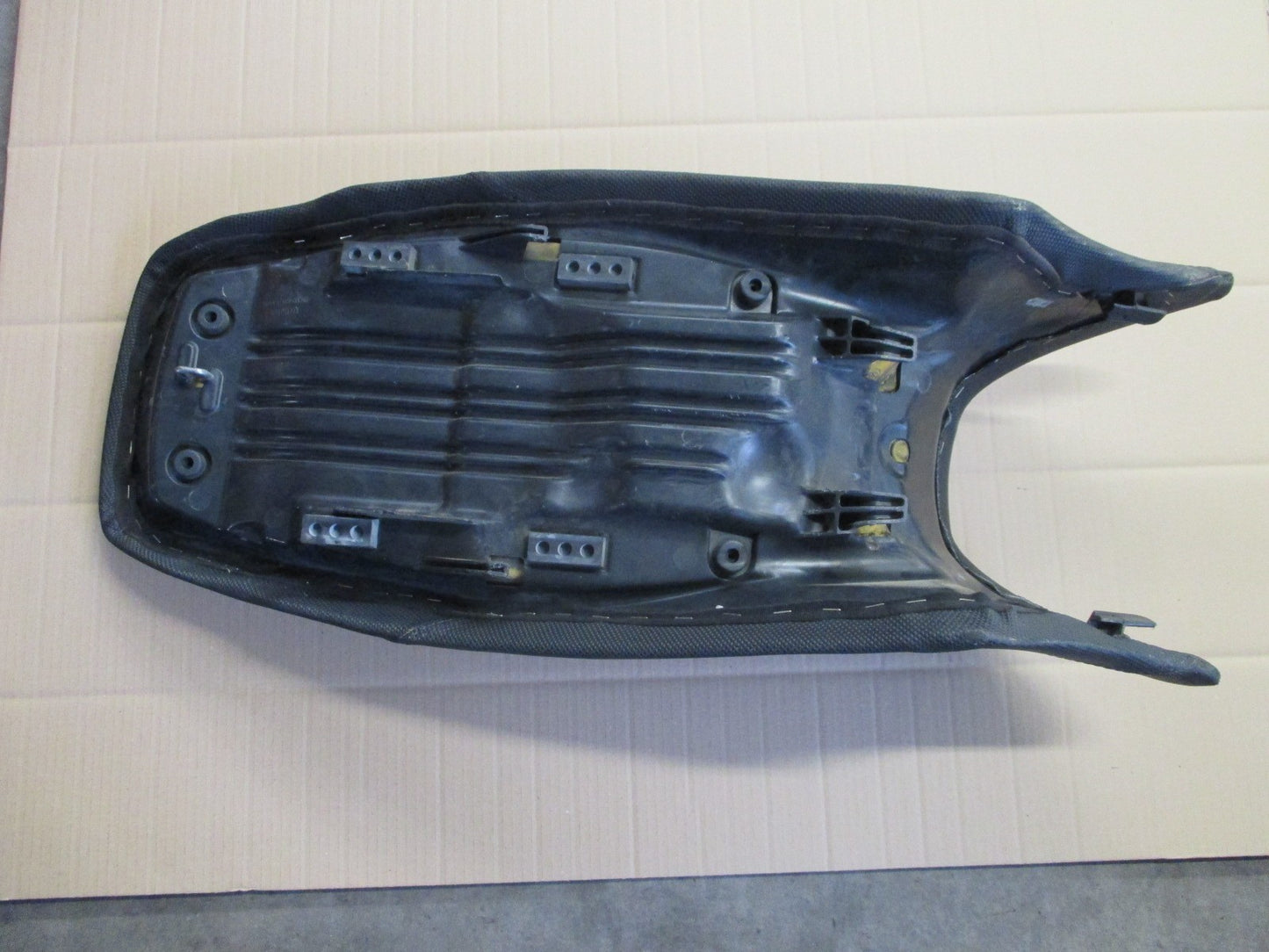 Selle refaite pour Honda 125 XLV Varadéro - JC32