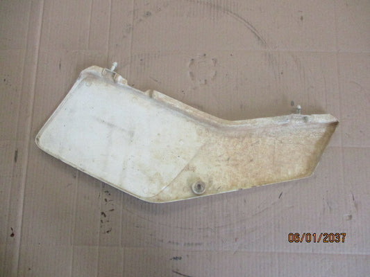 Cache latéral gauche pour Suzuki 600 DR - 650 DR - SN41A - SP41A