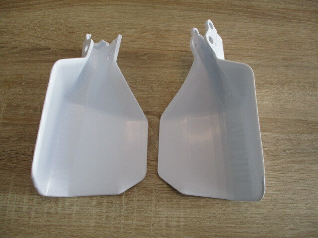 Protèges mains NEUFS blanc pour Yamaha 125 DTRE - DTX - DE061 - DE062