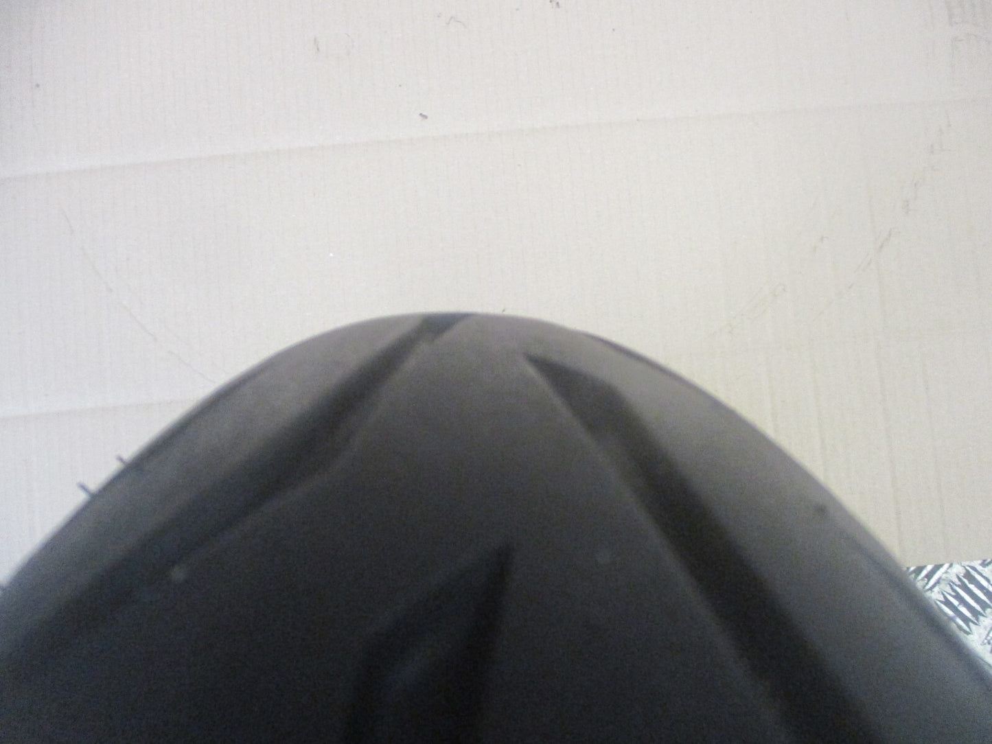 Roue arrière avec pneu très peu roulé pour Honda 750 VFR - RC24