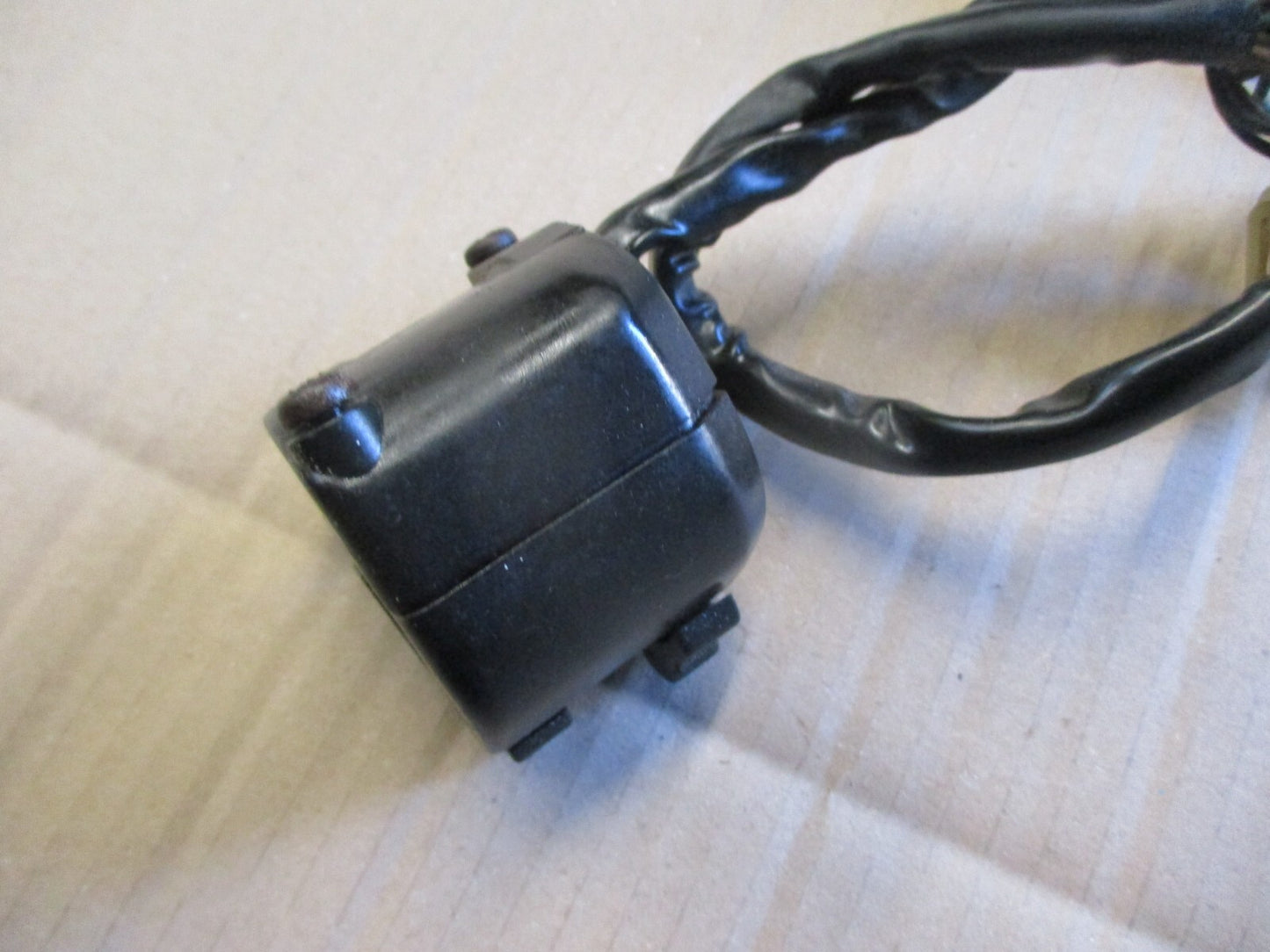 Commodo gauche pour Yamaha 600 XT Ténéré - 34L - 43F - 55W - 1VJ - 2KF