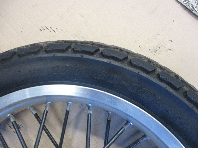 Roue avant avec pneu DUNLOP K180 bon état pour Yamaha 125 TW - DE01 - DE054