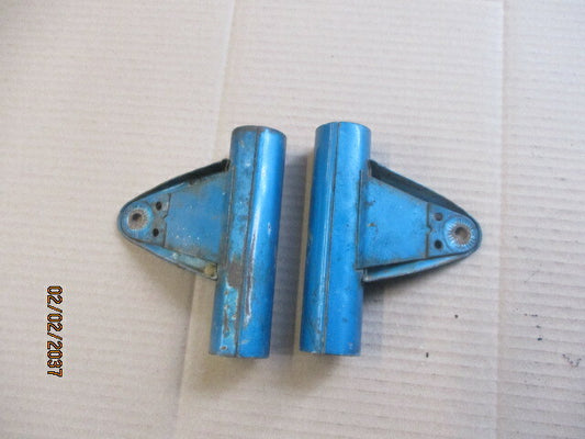 Pattes de phare pour Yamaha 125 AT1 - AT2