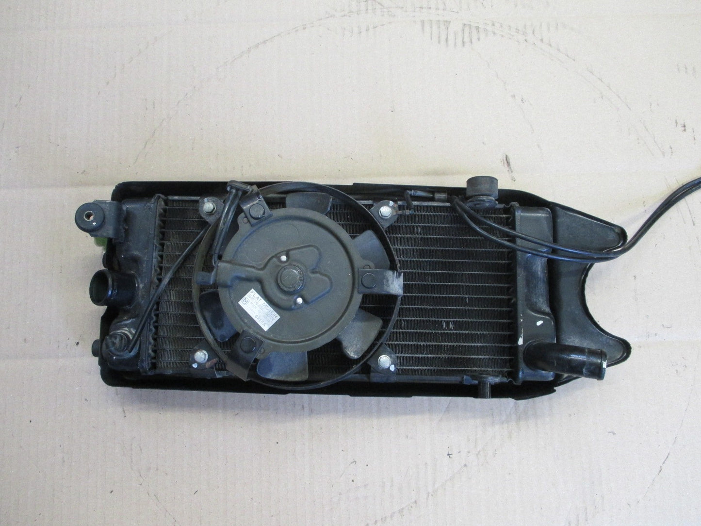 Radiateur d'eau + grille + ventilateur pour Honda 600 VT C Shadow - PC21