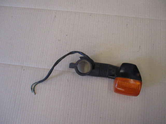 Clignotant avant droit pour Honda 650 NTV REVERE - RC33