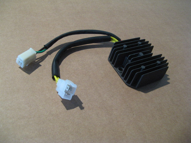 Régulateur NEUF pour Honda 650 NX Dominator - RD02
