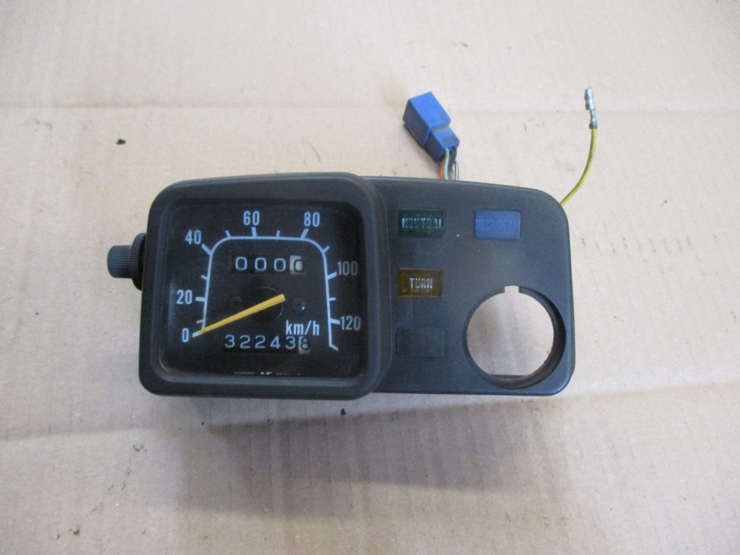 Bloc compteur 32243 kms pour Suzuki 125 DR - SF43B
