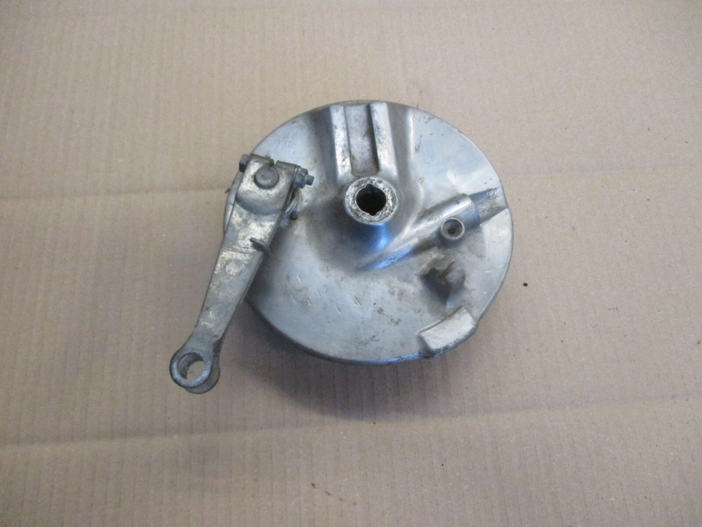 Tambour de frein avant + entraineur de compteur pour Honda 125 CM T - 1978/1981