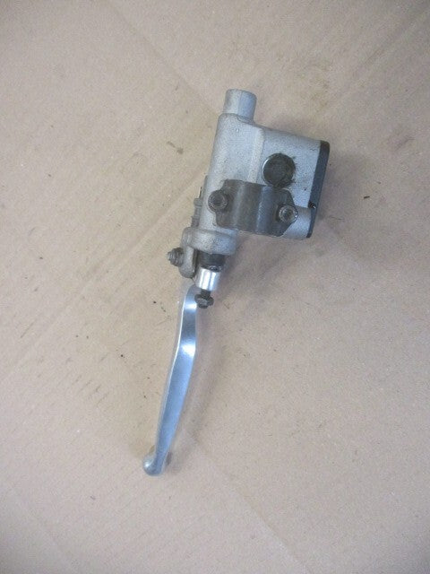 Maitre cylindre de frein avant pour Derbi 125 Mulhacen