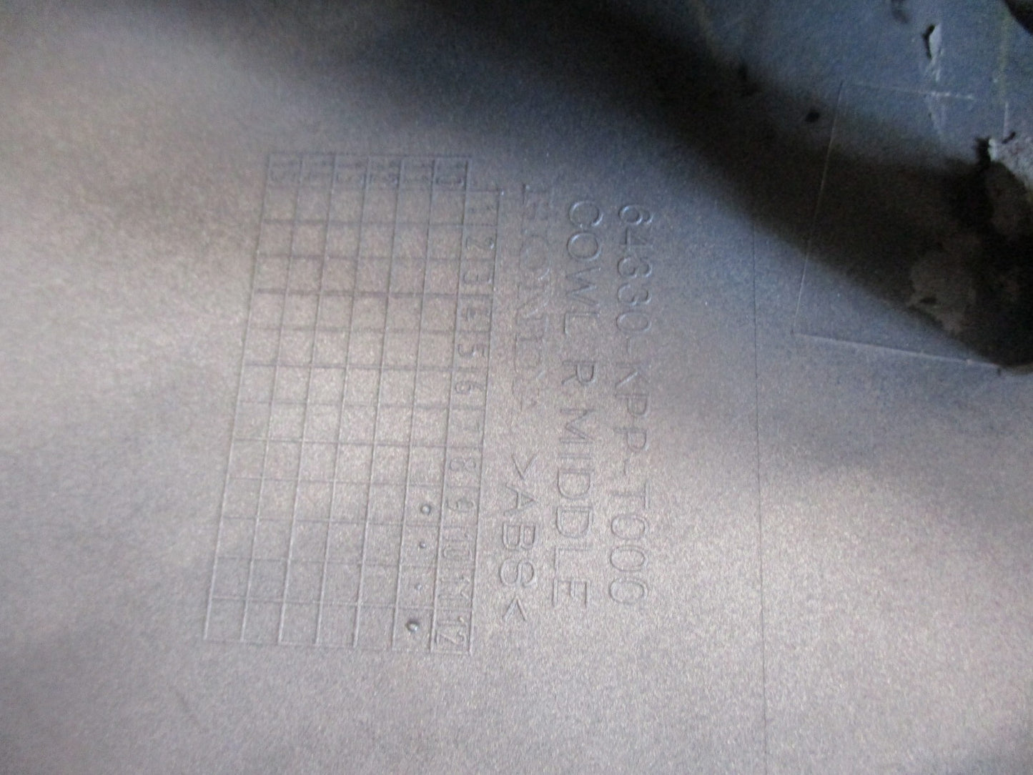 Flanc de carénage droit pour Honda 125 CBR - JC50 - 2011 / 2018