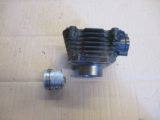Cylindre / piston pour Yamaha 125 TW - DE01 - DE054