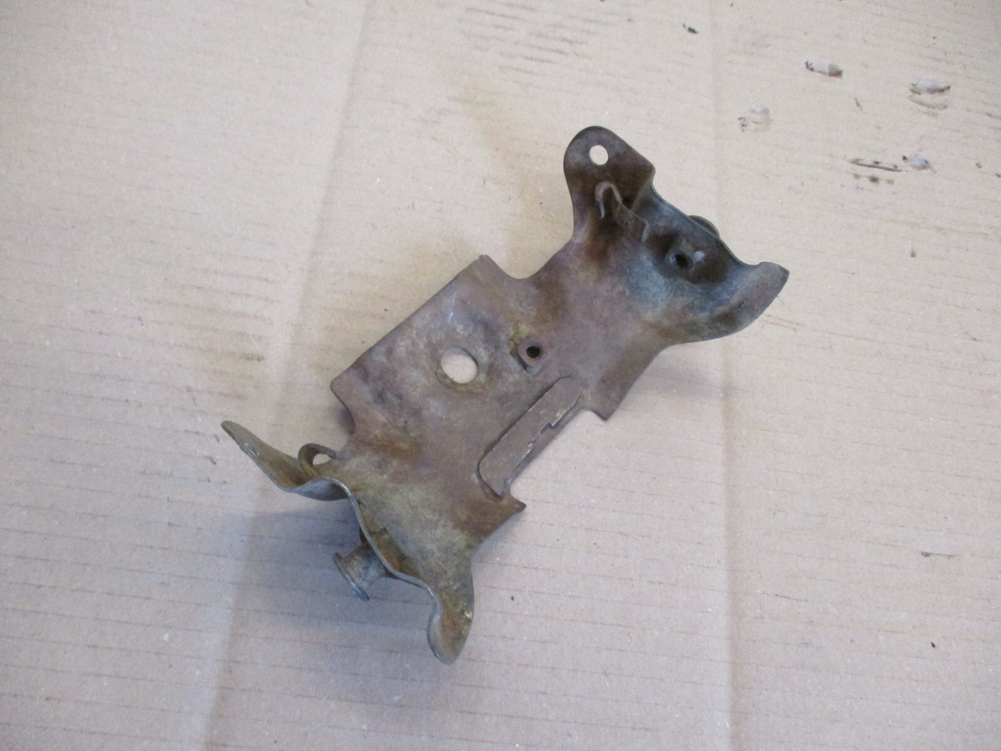 Support de garde boue arrière pour Honda 125 XLS - XR