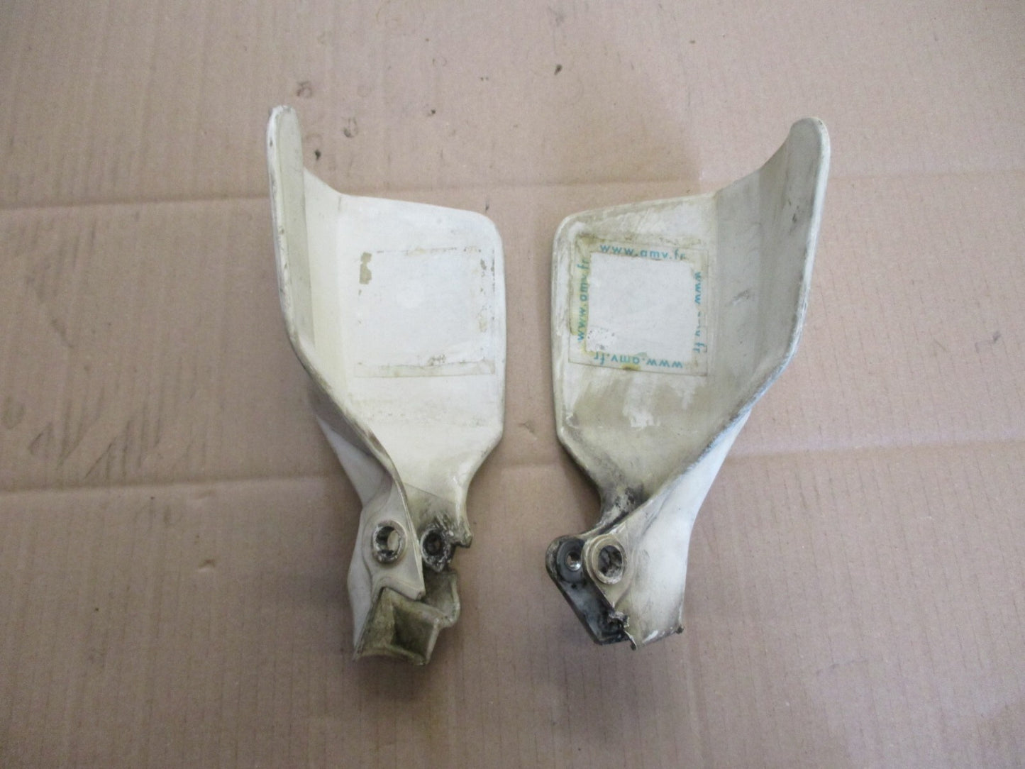 Protèges mains pour Suzuki 650 DR RS SE - SP42A - SP43A - SP44A