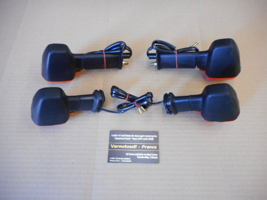 Clignotants NEUFS pour Yamaha 600 750 1000 FZ FZR FZS YZF R6 R1 et 850 TRX