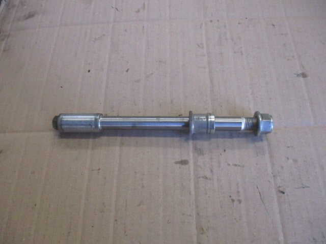 Axe de roue avant pour Suzuki 125 TSR - SF15A
