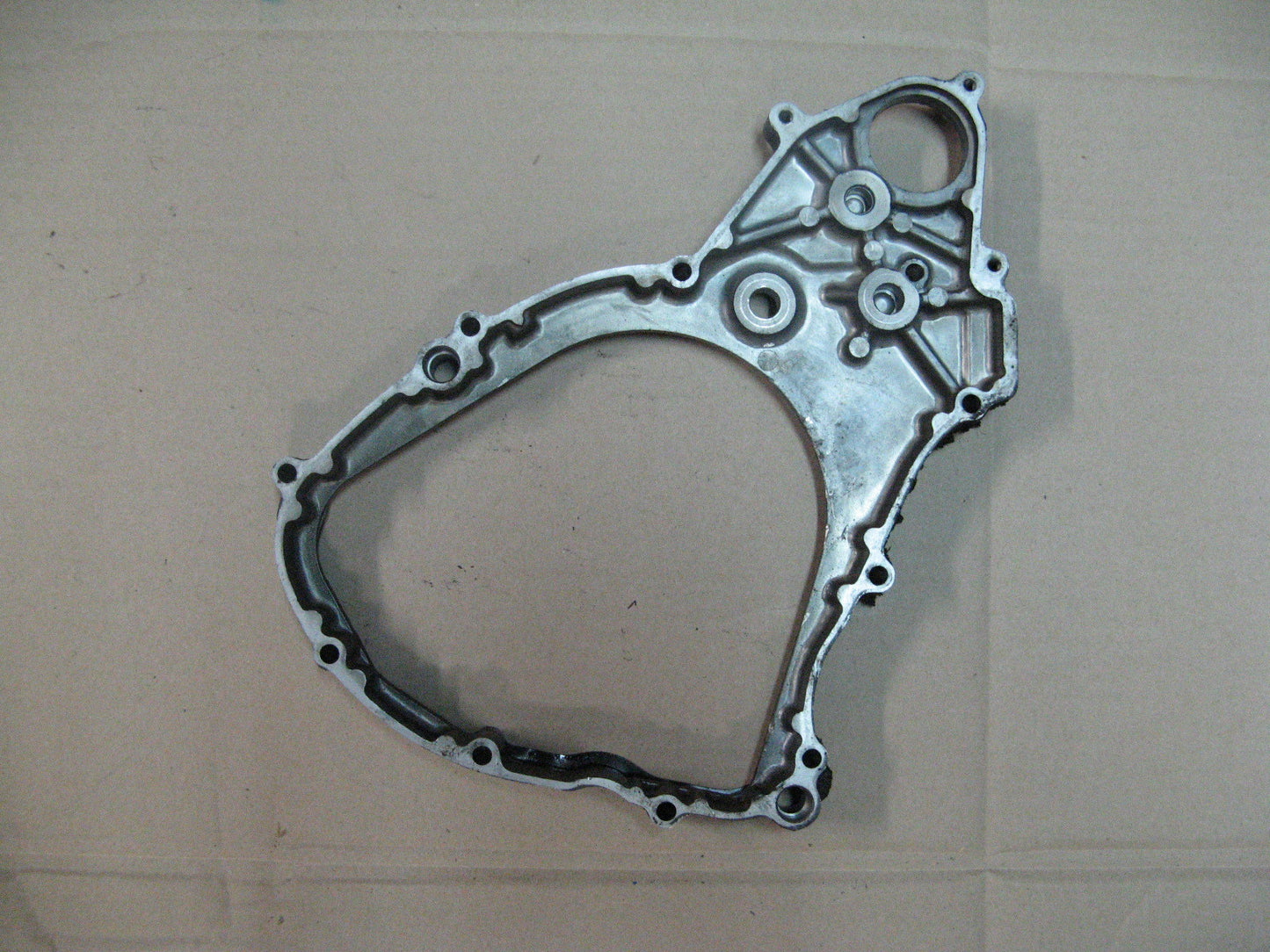 Carter intermédiaire d'allumage pour Suzuki 650 DR RS SE - SP43A