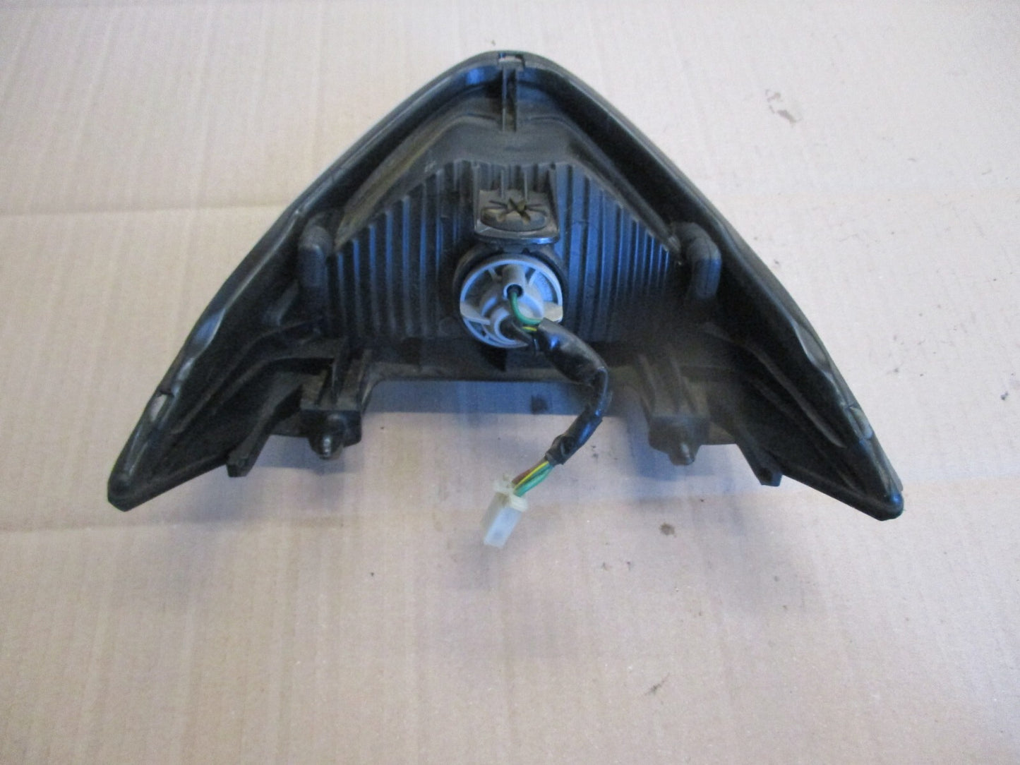 Feu arrière pour Honda 125 CBR - JC34 - 2006 - 8852 kms