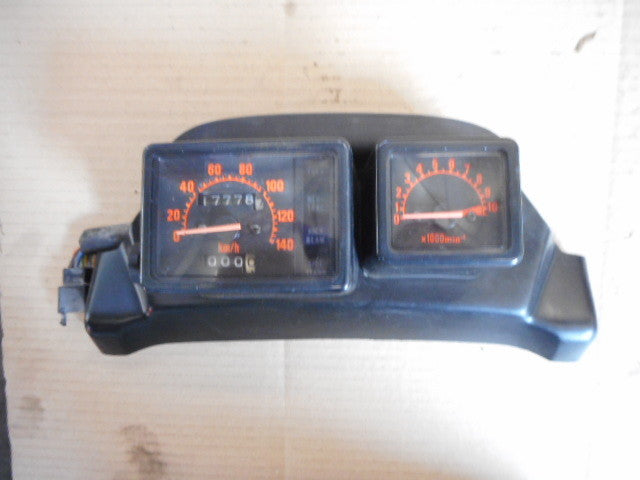 Bloc compteur compte tours - 17778 kms - pour Honda 125 NX Transcity - JD12