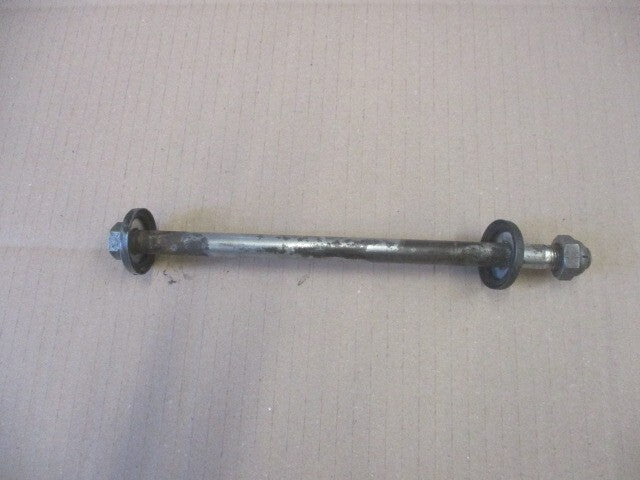 Axe de bras oscillant + collerettes pour Suzuki 125 TS - 1976