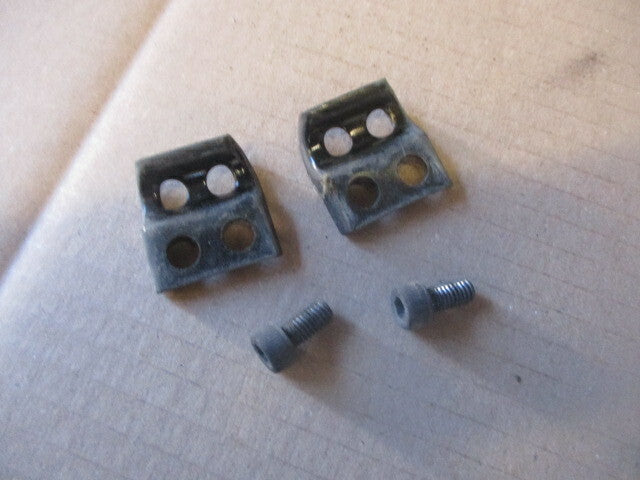 Demis coquilles guide durite frein avant Yamaha 600 XT Ténéré 43F 2KF 34L 55W