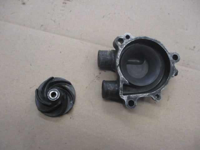 Rouet + carter de pompe à eau pour Kawasaki 650 KLR - KL650A avec demarreur