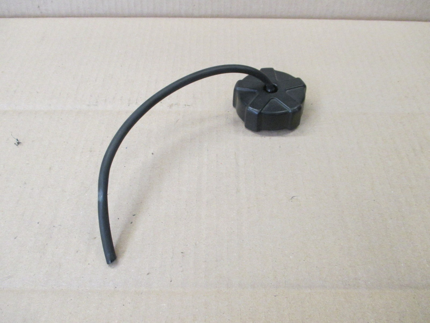 Bouchon essence pour Suzuki 125 TS ER - 1979 / 1981