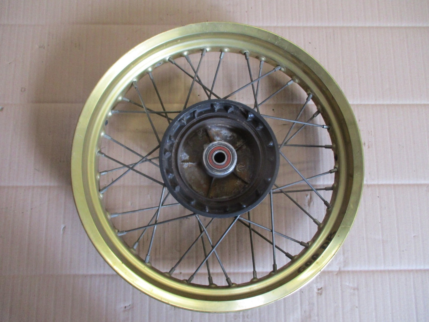Jante arrière pour Suzuki 600 DR - SN41A