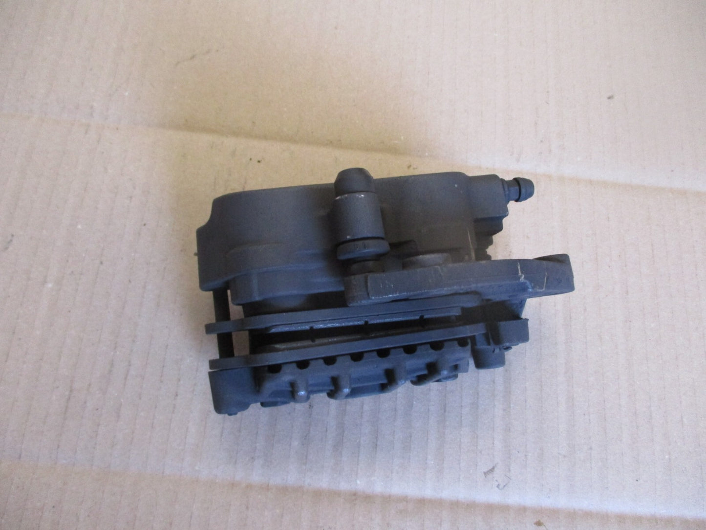 Etrier de frein avant droit pour Honda 1000 XLV Varadéro - SD01 - 1999/2002