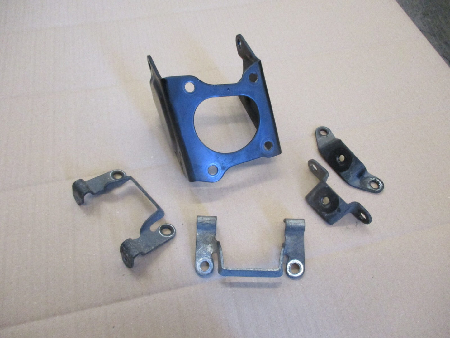 Supports moteur supérieur avant pour Yamaha 535 XV Virago - 2YL