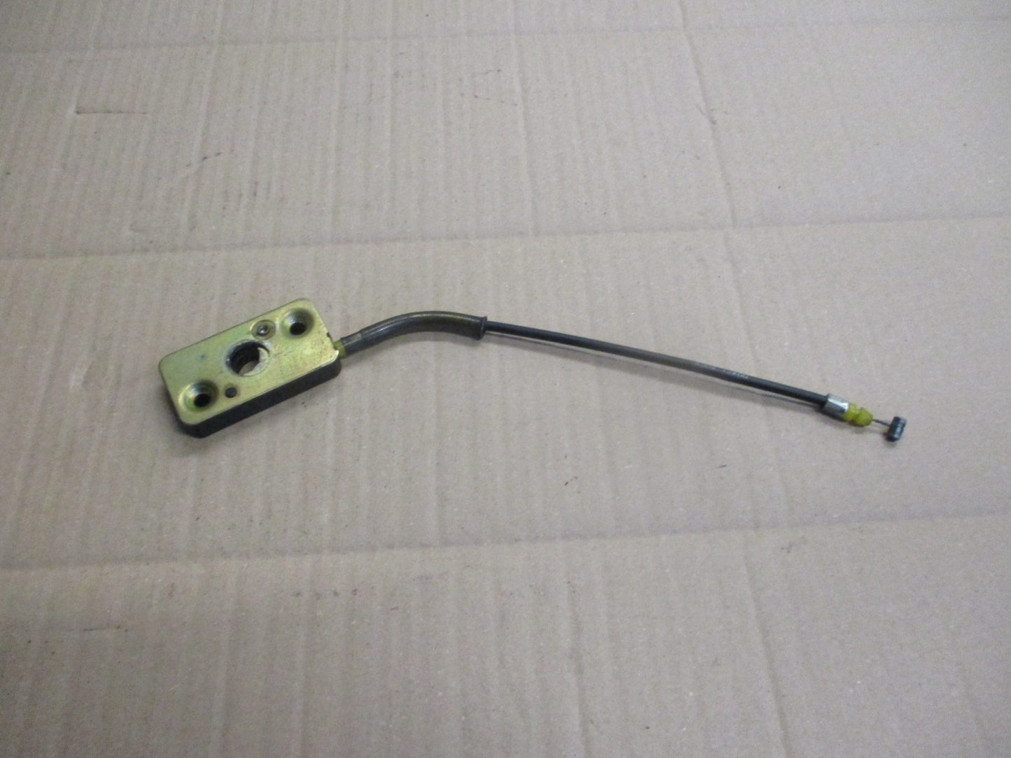 Verrou de selle pour Suzuki 125 GZ Marauder