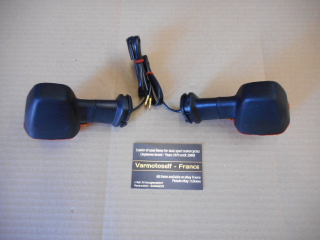 Clignotants NEUFS courts Yamaha 600 750 1000 FZ FZR FZS YZF R6 R1 et 850 TRX