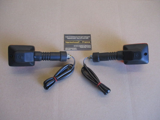 Clignotants arrière NEUFS pour Honda 250 XLR - 350 XLR - 400 XLR