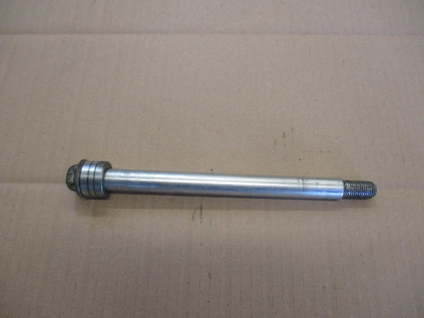 Axe de roue avant pour Yamaha 535 XV Virago - 2YL
