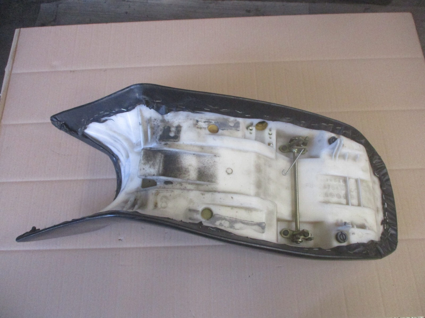 Selle pour Yamaha 125 TDR - 4FU - 5AE