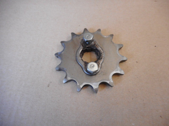 Pignon sortie boite + plaquette de fixation pour Honda 125 XLV Varadéro - JC32