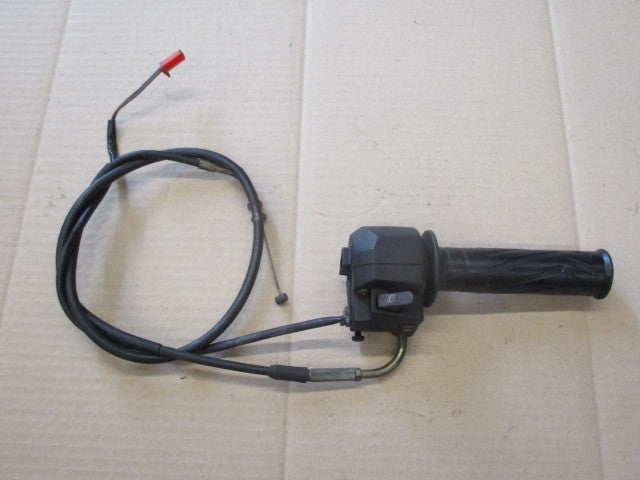 Poignée d'accélérateur + cable pour Yamaha 125 YBR - RE051 - Modèle injection