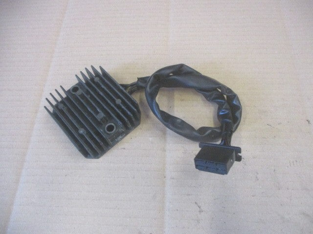 Régulateur pour Honda 125 CBR - JC39A
