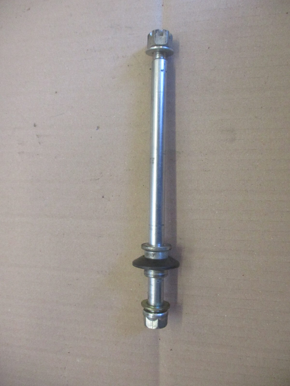 Axe de roue avant pour Yamaha 125 XT - 12V - 3YU