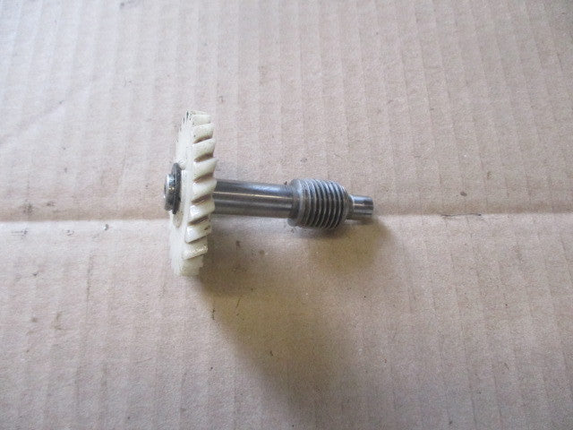 Vis sans fin + pignon de pompe à huile pour Yamaha 125 DTLC - 10V