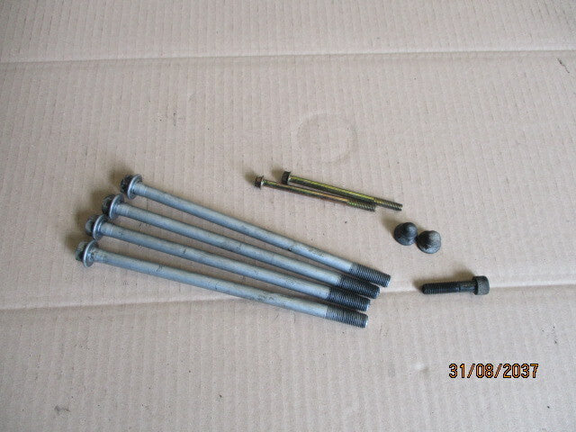 Vis de fixation culasse pour Kawasaki 650 KLR - KL650B