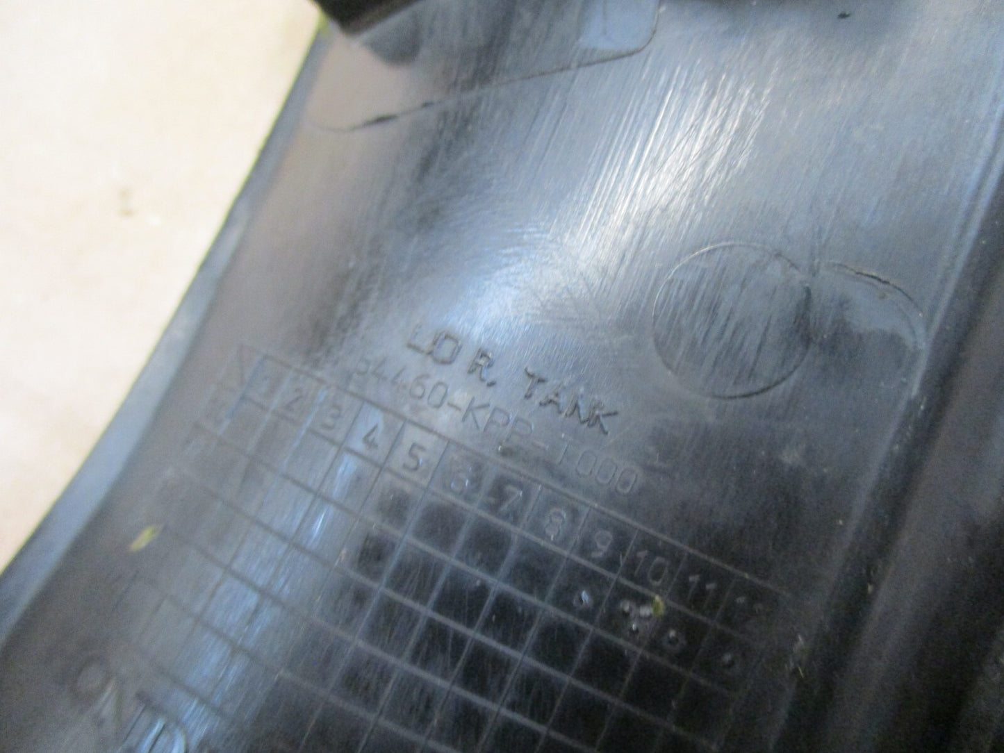 Cache intérieur droit pour Honda 125 CBR - JC50 - 2011 / 2018