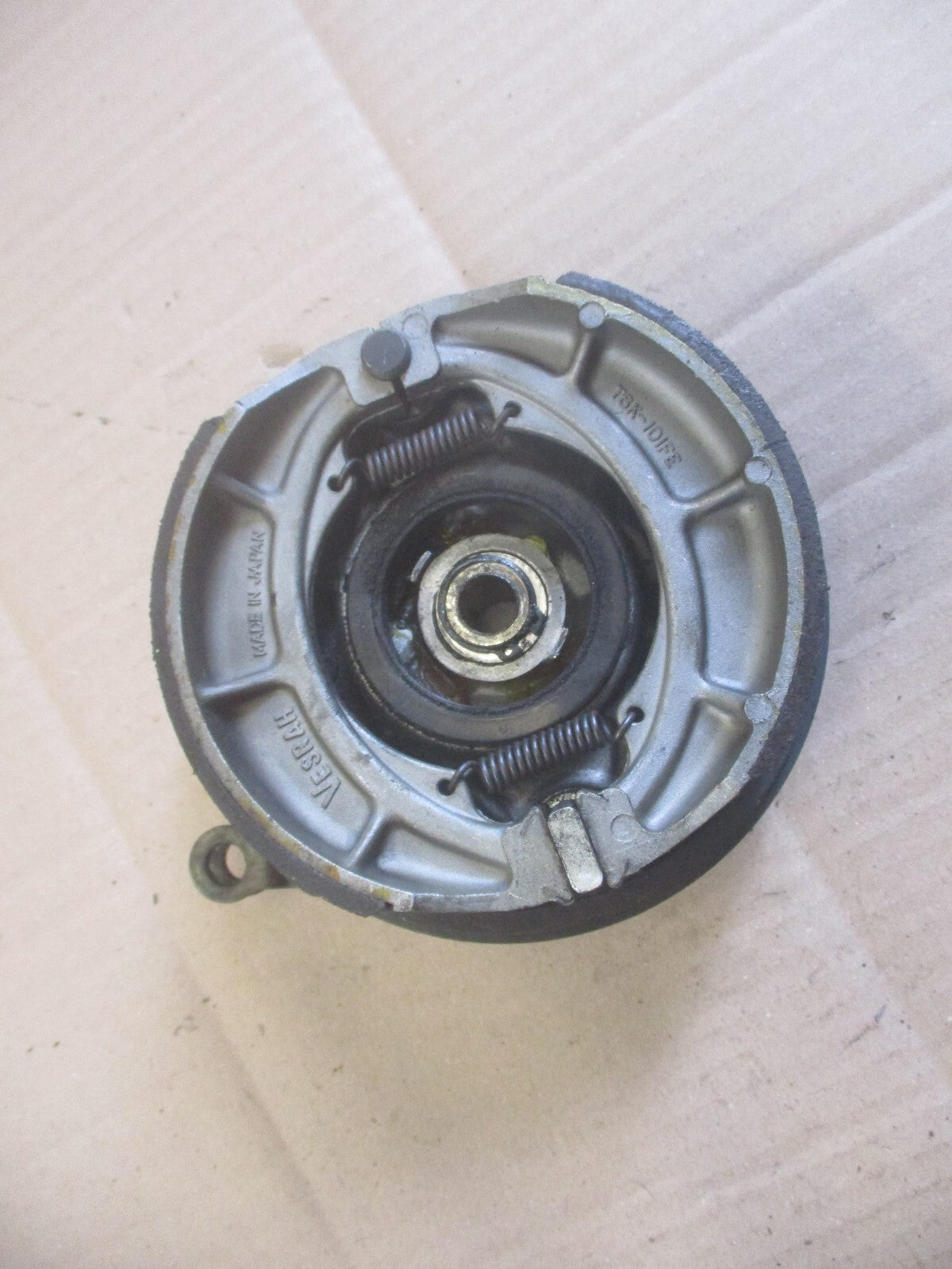 Tambour de frein avant + entraineur de compteur pour Suzuki 125 TS B - 1979