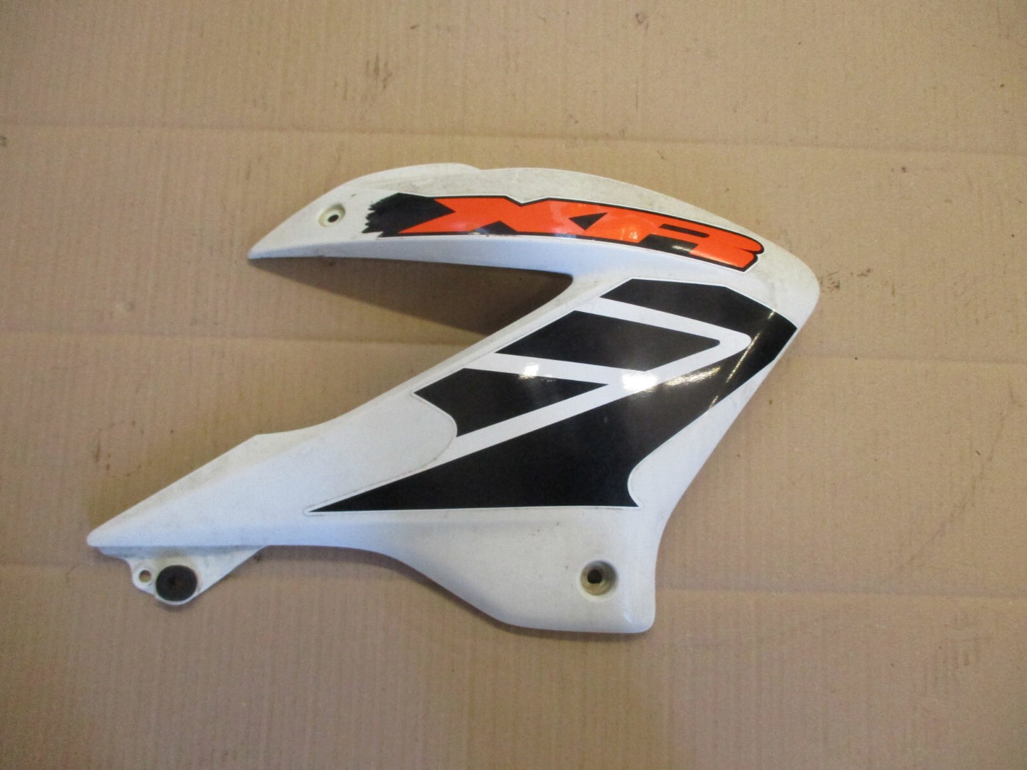 Flanc de réservoir droit pour Honda 125 XR - JD19A - JD1911