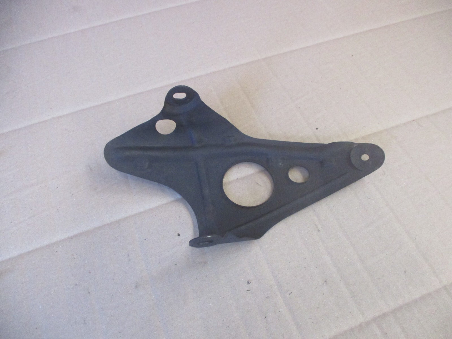 Support renfort de garde boue arrière pour Yamaha 125 TY