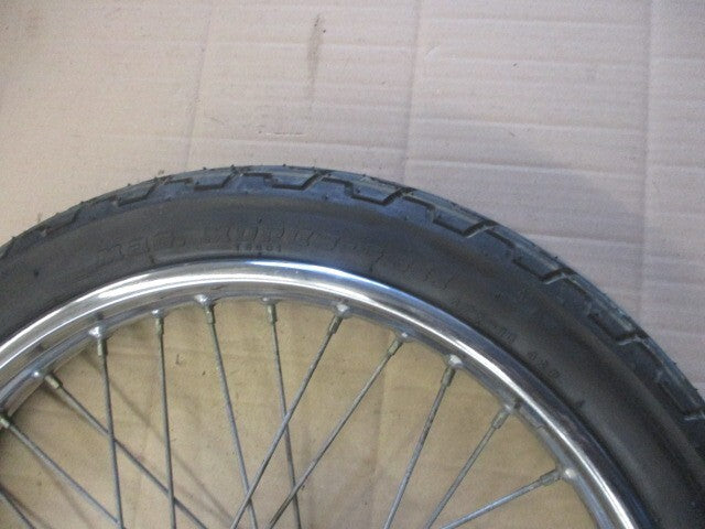 Roue avant avec pneu très peu roulé pour Suzuki 125 GN - NF41A