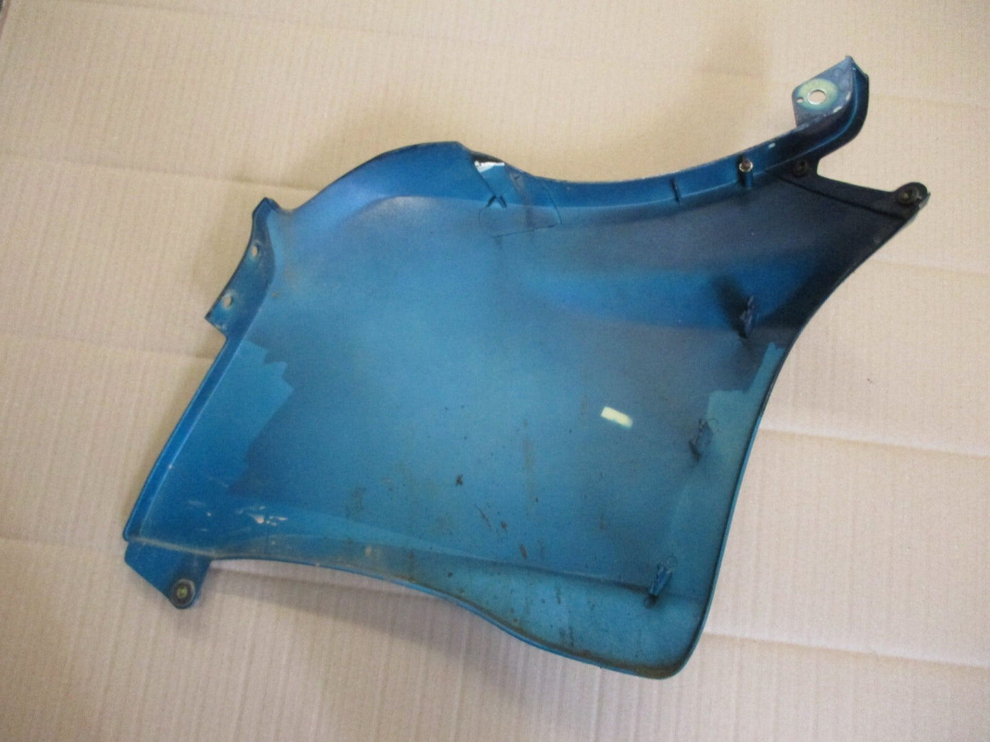 Flanc de carénage gauche pour Honda 125 NX Transcity - JD12