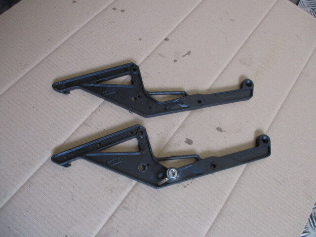 Flasques de porte bagage pour Aprilia 125 Tuareg