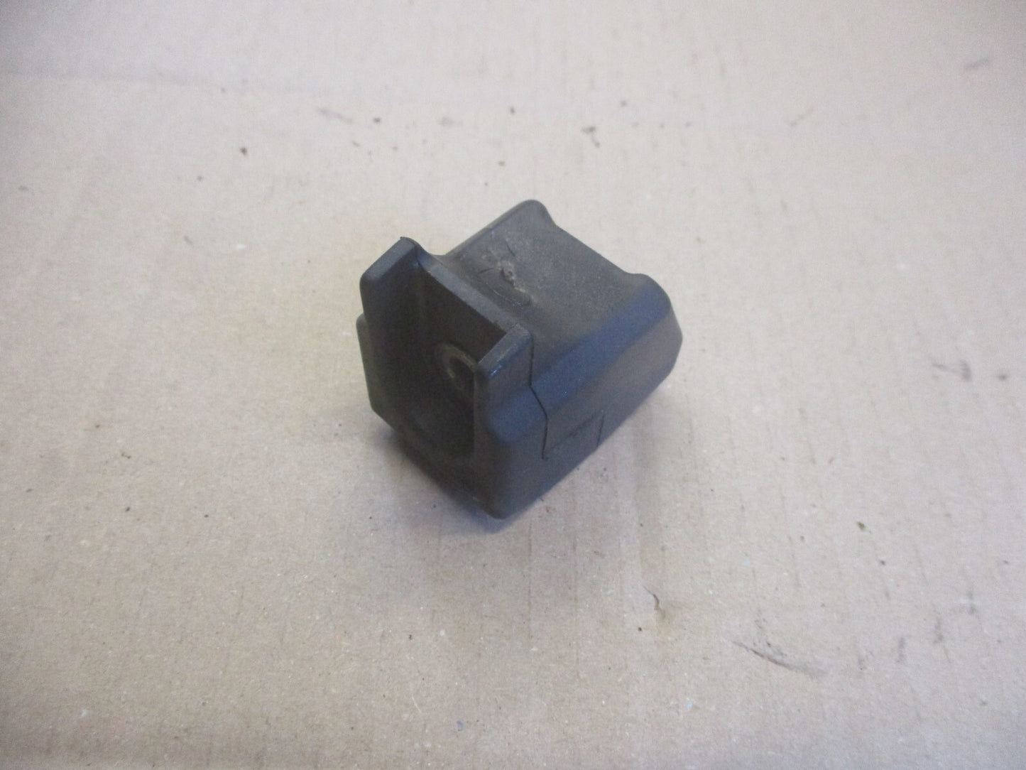 Patin inférieur de chaîne pour Honda 700 XLV Transalp - RD13A